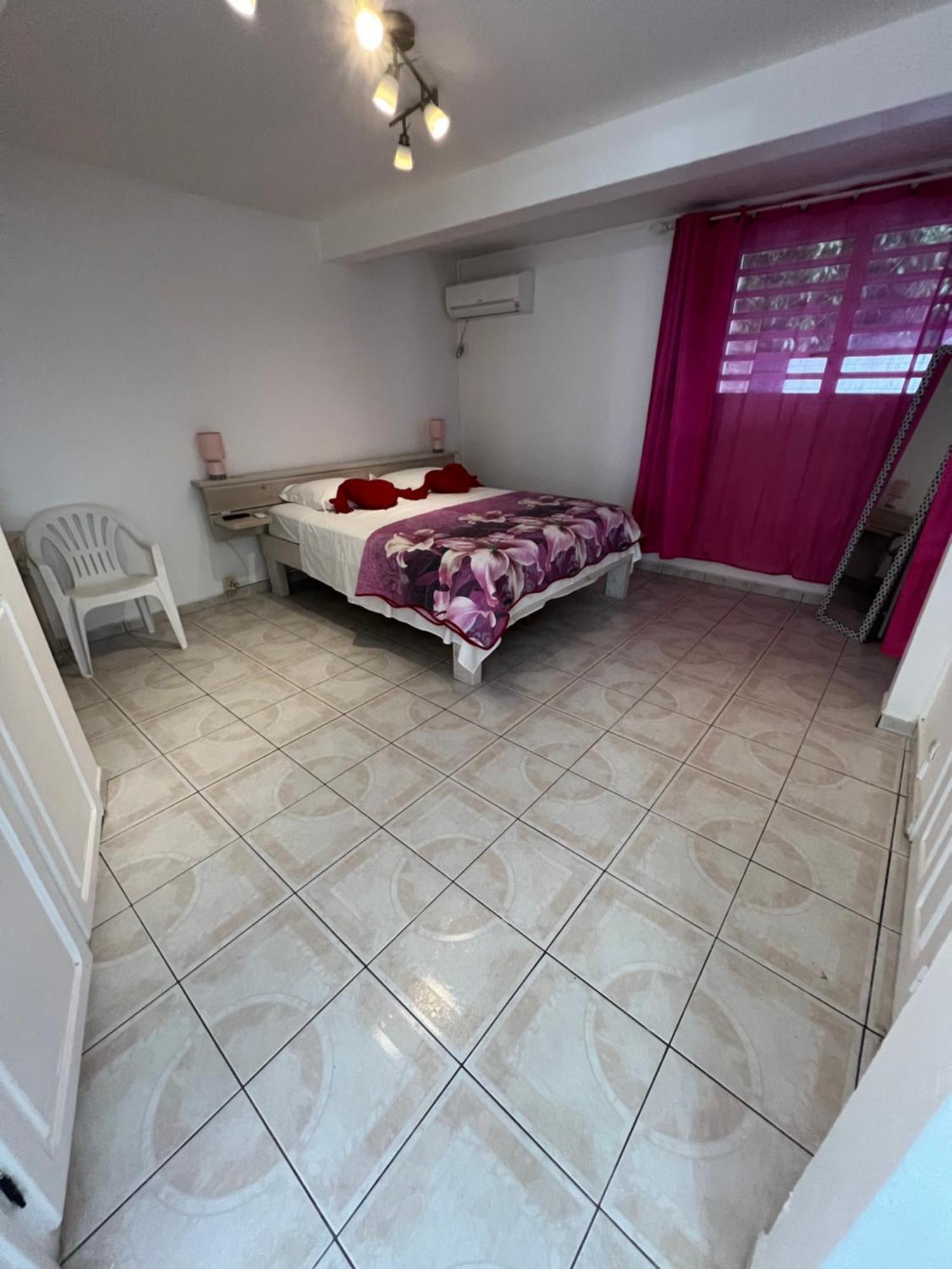 Location Tropical Διαμέρισμα Sainte-Anne  Εξωτερικό φωτογραφία